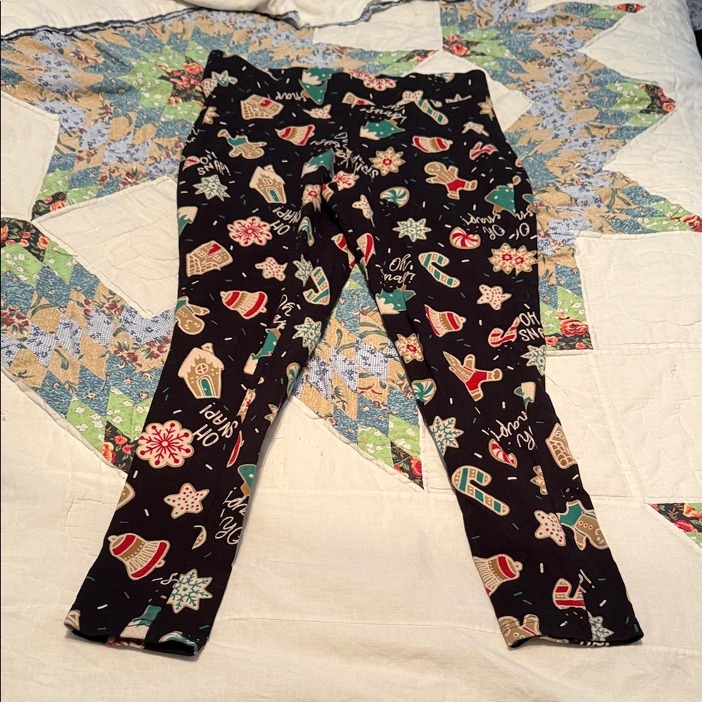 Torrid Black Holiday Pattern Leggings